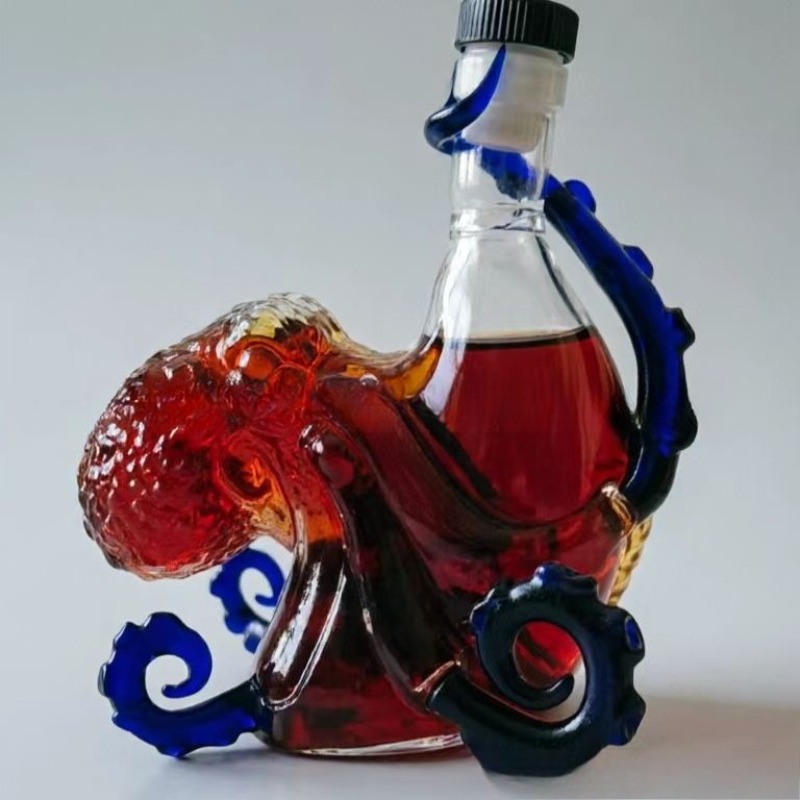 Whiskey Decanter, Sea Monster  - Vintage Collectible Glassware avis et prix