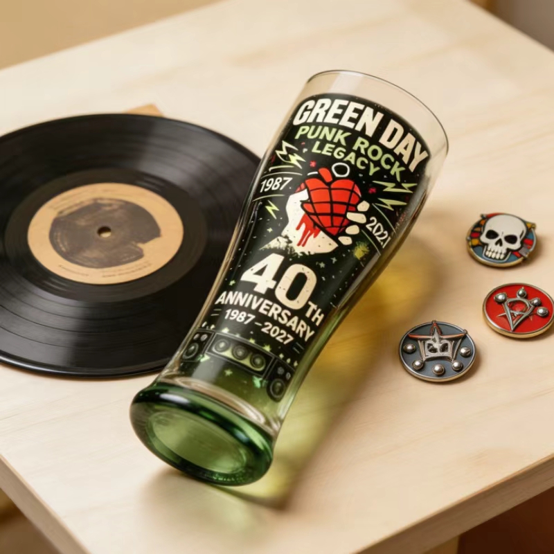 Retro Punk Rock 40 Year Commem - Vintage Collectible Glass avis et prix