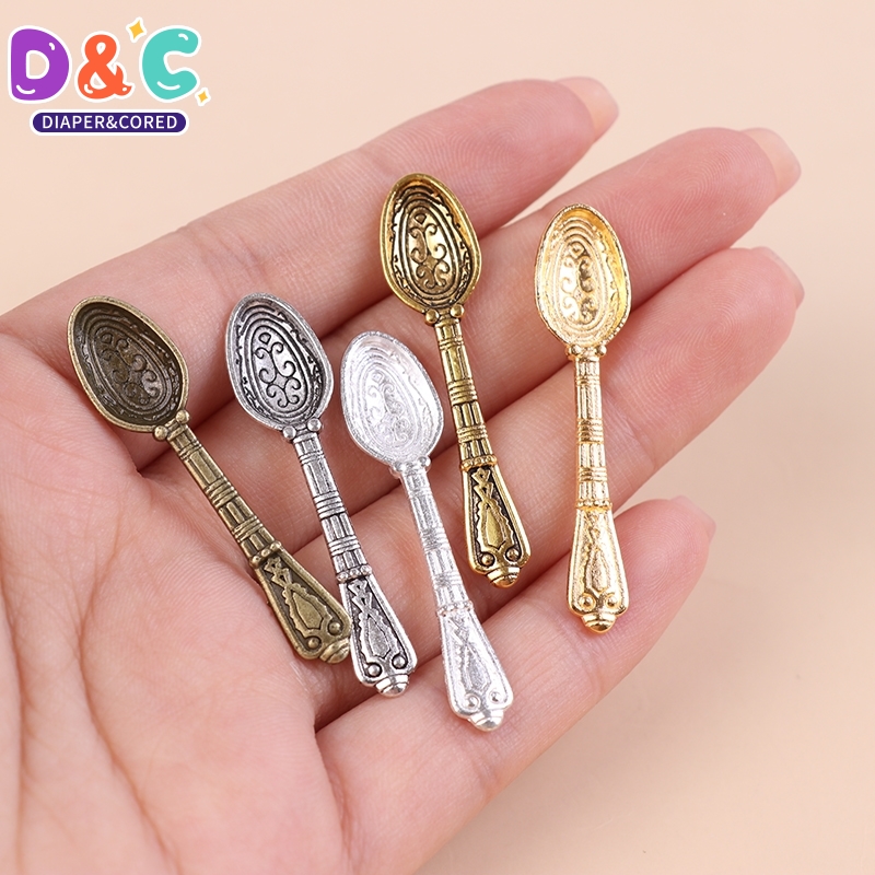 10Pcs 1:12 Dollhouse Miniature - Vintage Collectible Spoons avis et prix